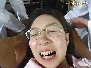 Mit Sarkastischem Ton In Der Stimme Sagte Sie Wenn Du Dich Jetzt Nicht Sofort Wieder Hinkniest Und Mich Fertig Machst