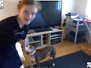 Her Back And Spread Her Legs To Look At Her Sexy Pussy